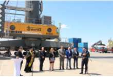 Министър Московски присъства на кръщаването на най-новия мобилен кран на пристанище Варна – „Ятрус“