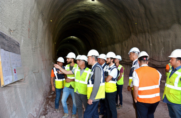 First 70 meters of the longest two-pipe railway tunnel in our country dug 