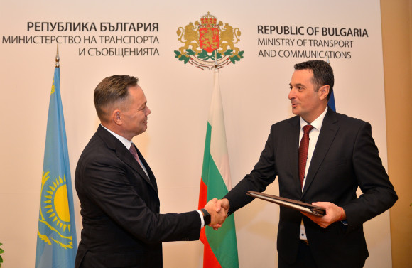 Министър Гвоздейков се срещна с посланика на Казахстан