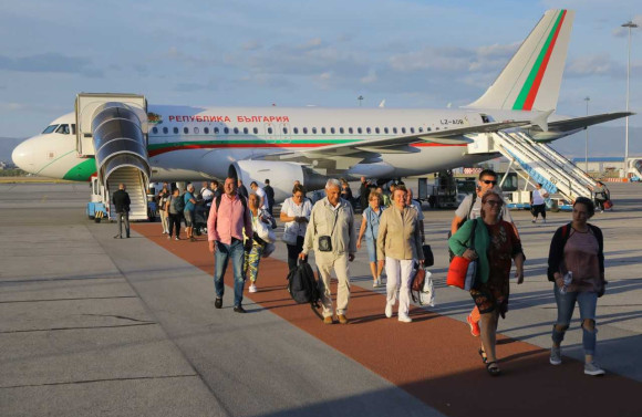 Georgi Gvozdeykov: Government Airbus is to make a second flight to Tel Aviv tonight